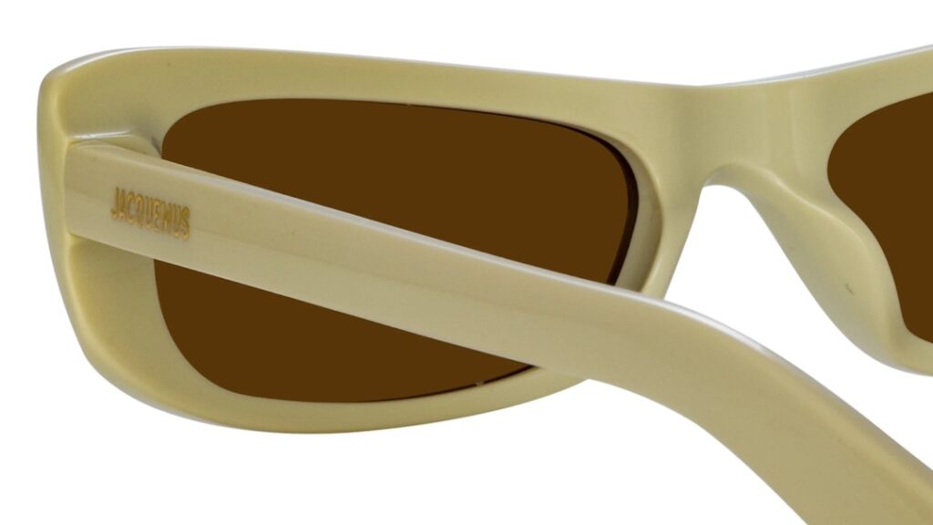 detalhe dos óculos Jac 55 Capri em bege
